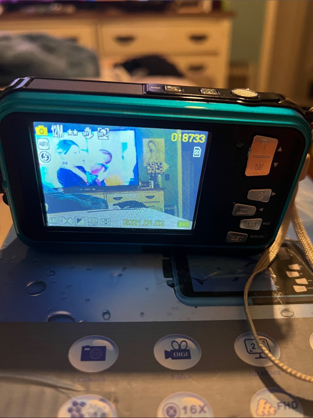 Compact Waterproof Digital Camera - Blue - Picture 3 of 7